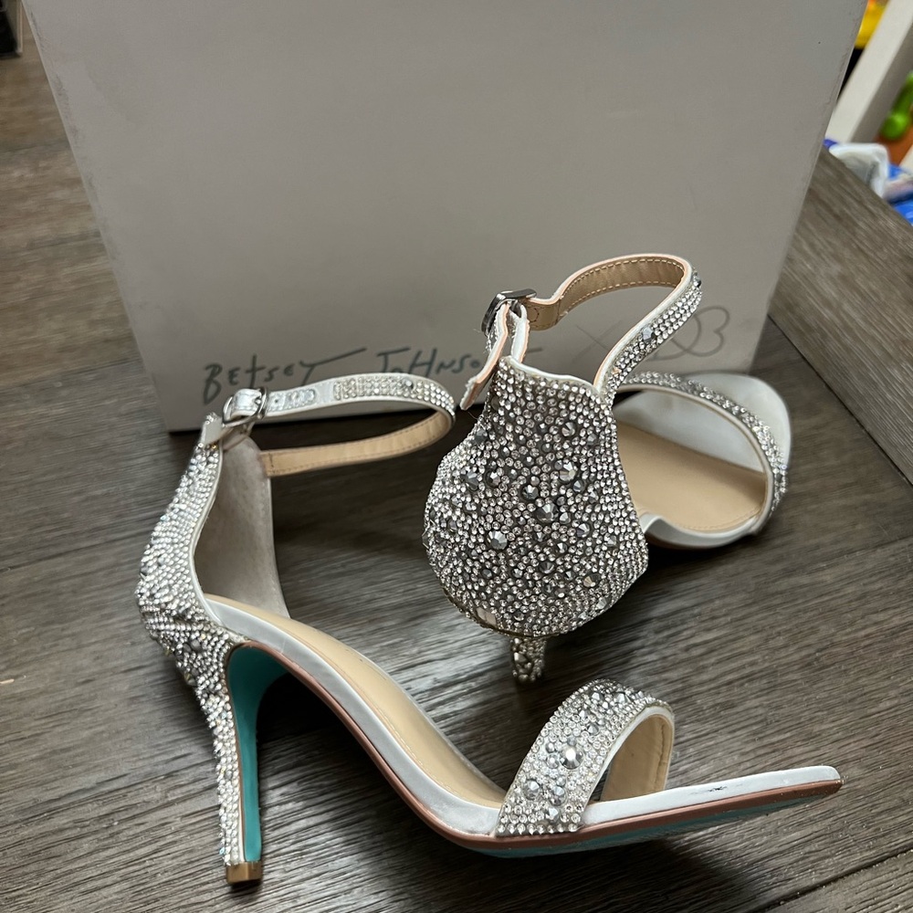 Betsey Johnson Women's Heels